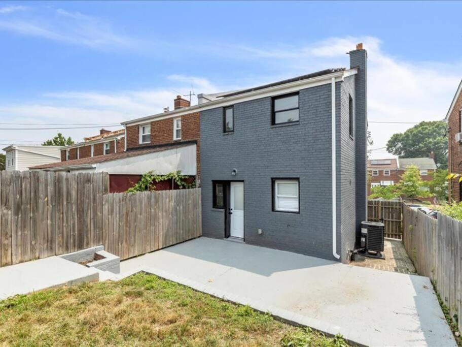 וושינגטון Quaint 3/2.5 Home In Fort Dupont מראה חיצוני תמונה
